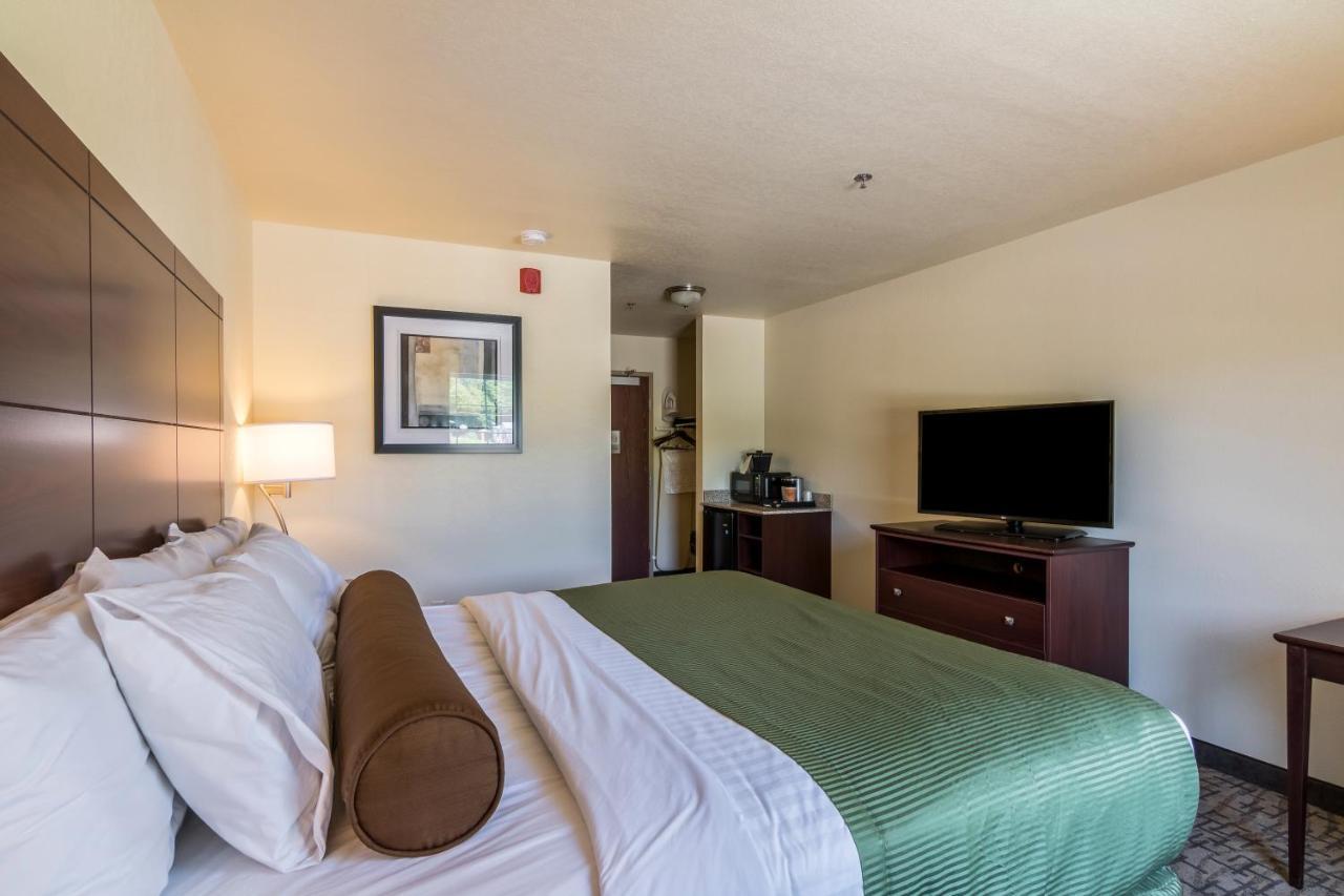 Cobblestone Inn & Suites - Barron 外观 照片