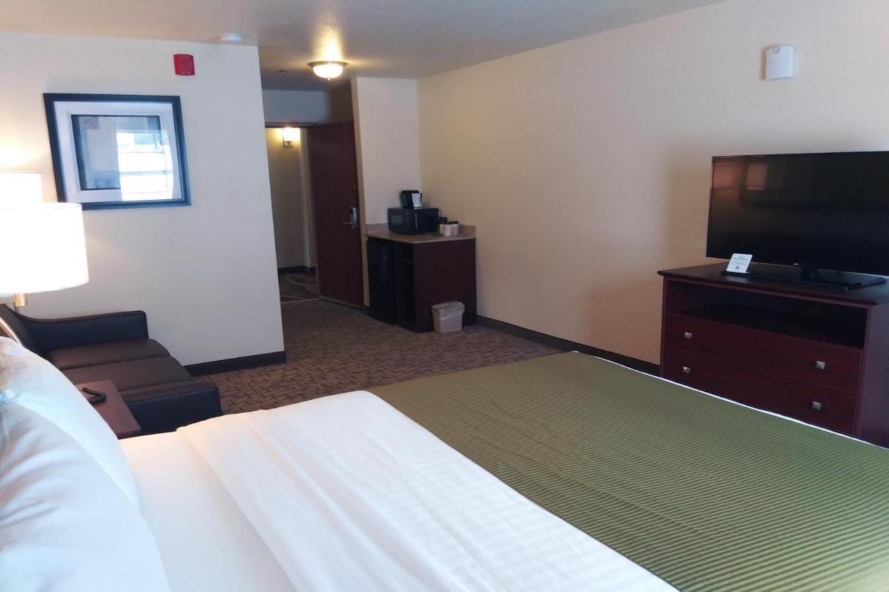 Cobblestone Inn & Suites - Barron 外观 照片